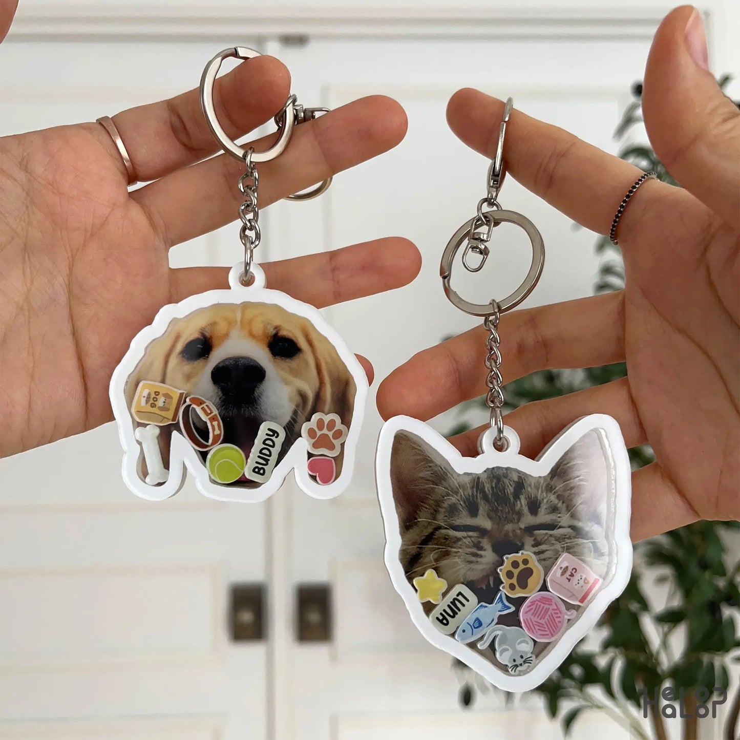 custom pet shaker keychains featuring dog and cat photos with floating charms