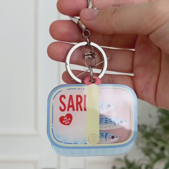 Sardine shaker keychain video