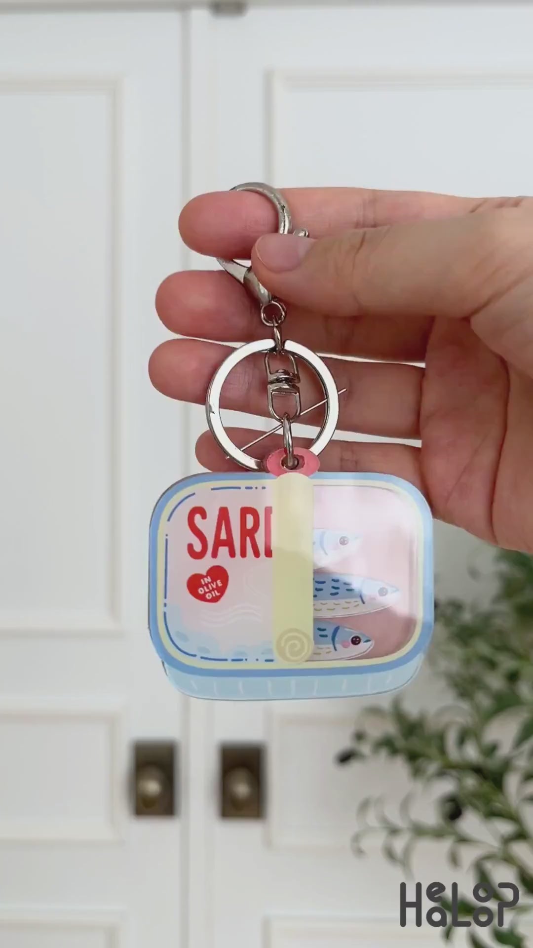 Sardine shaker keychain video