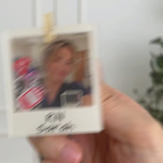 Custom Shaker Photo Badge Reel Video