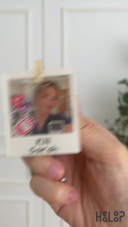 Custom Shaker Photo Badge Reel Video