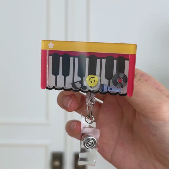 Piano shaker badge reel video